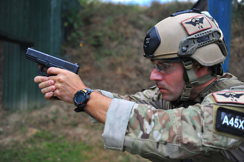Illustration for article titled The Navy SEALs Might Have Selected A New Pistol Of Choice